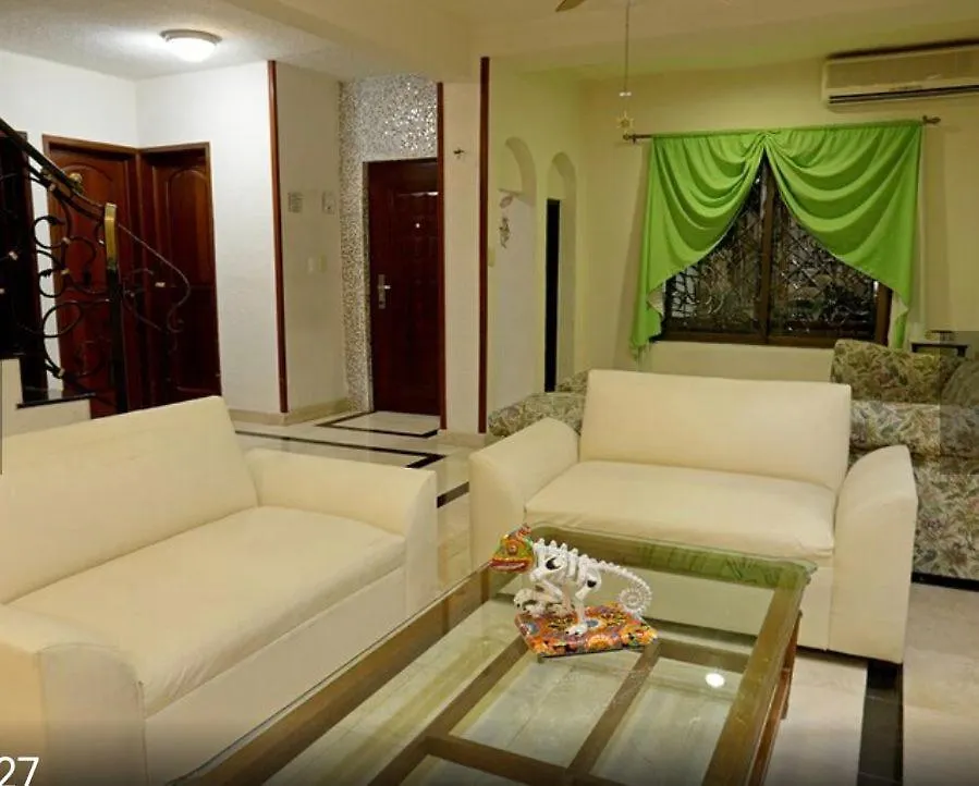 Casa Colibri Apartment Cancun Homestay